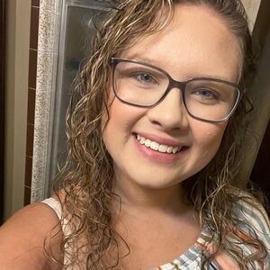 Meet your Posher, Brianna